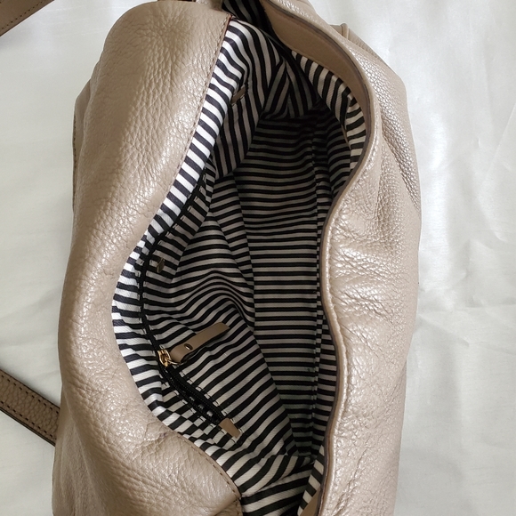 Katie Spade pocket book - Picture 7 of 8